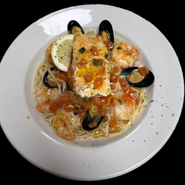 Salmon Alla Cozze.